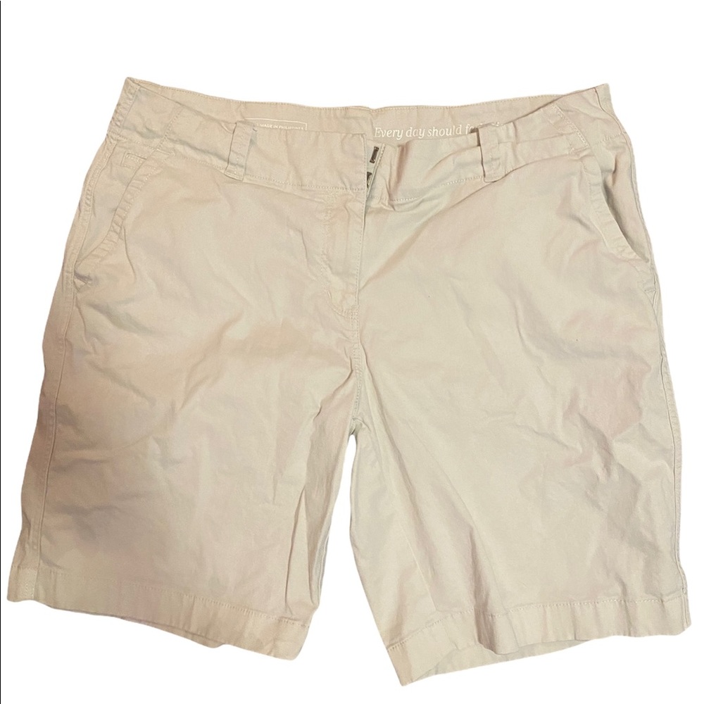 Vineyard vines shorts